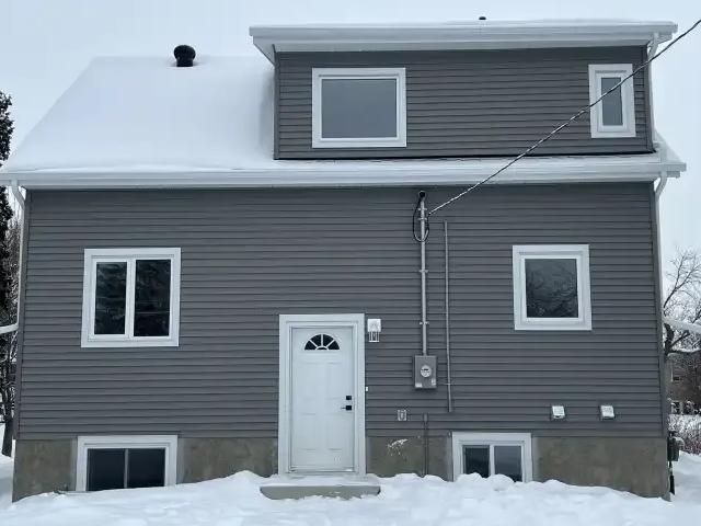 House 3 Bedroom For Rent Edmonton AB 2400 ES105643536