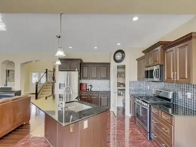 House 3 Bedroom For Rent Edmonton AB 2500 ES105337559