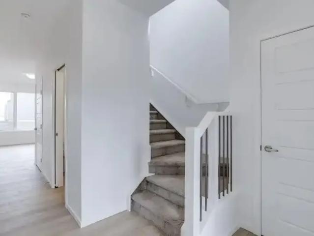 House 3 Bedroom For Rent Edmonton AB 2500 ES105654108