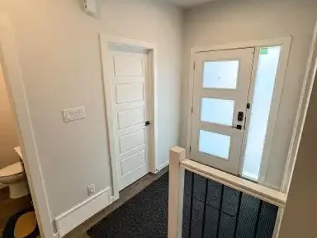 House 3 Bedroom For Rent Edmonton AB 2650 ES105565600