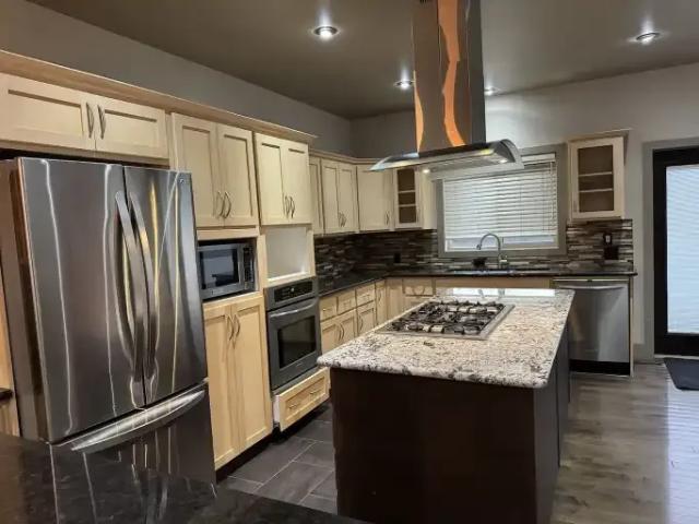 House 3 Bedroom For Rent Edmonton AB 2800 ES104401196