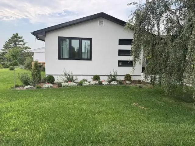 House 3 Bedroom For Rent Edmonton AB 3200 ES105150801