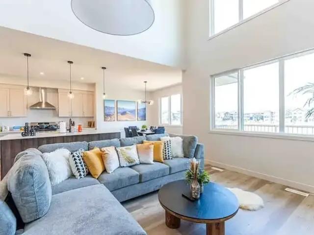 House 3 Bedroom For Rent Edmonton AB 3500 ES105135622