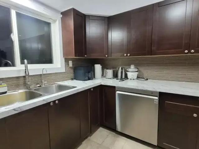 House 3 Bedroom For Rent Edmonton AB 750 ES105150657