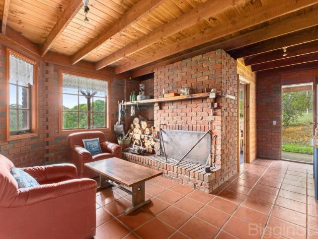 House 3 Bedroom For Rent Eganstown VIC 830000 ES101583469