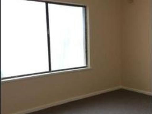 House 3 Bedroom For Rent Elizabeth South, 440 ES105626527