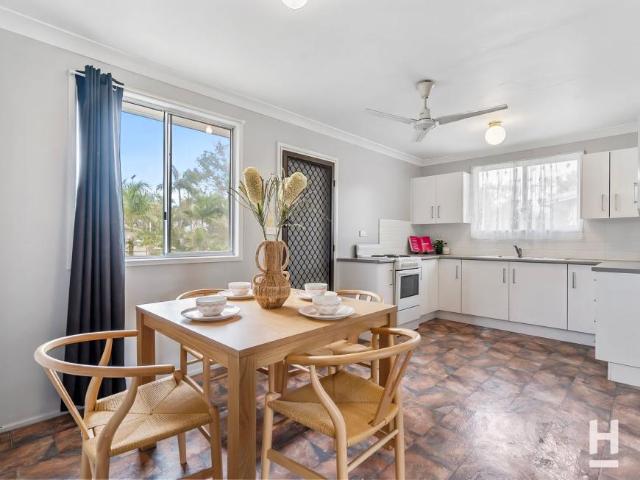 House 3 Bedroom For Rent Kawana QLD 500000 ES106084013