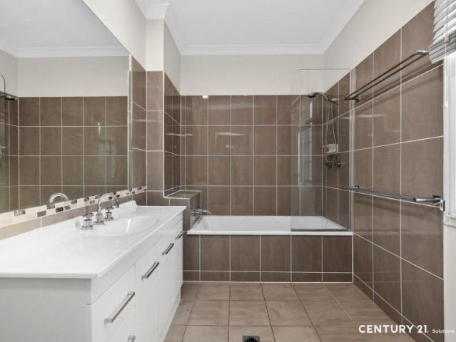 House 3 Bedroom For Rent Kawana, QLD ES102591117