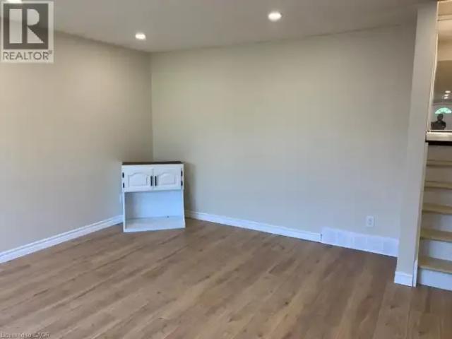 House 3 Bedroom For Rent Kitchener ON 2800 ES104470991