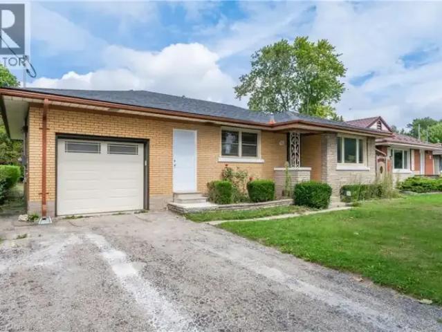 House 3 Bedroom For Rent Kitchener ON 2200 ES105486639