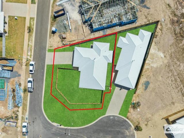 House 3 Bedroom For Rent Hidden Valley QLD ES105932258