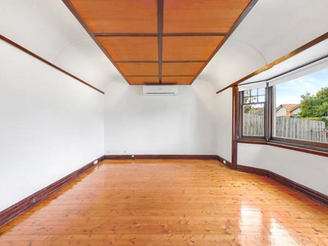 House 3 Bedroom For Rent Oakleigh VIC 800 ES105138004