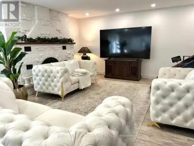 House 3 Bedroom For Rent Oakville ON 4000 ES105565551