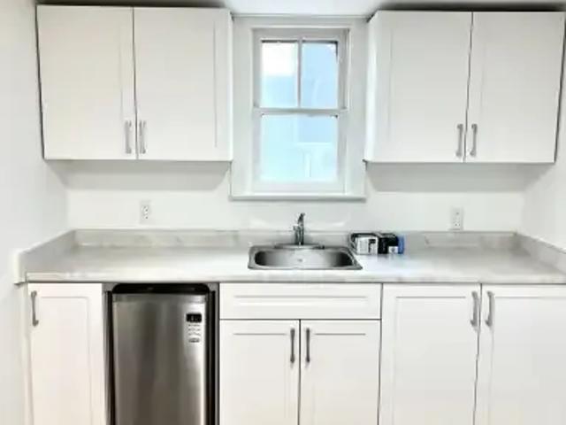 House 3 Bedroom For Rent London ON 1895 ES102846715