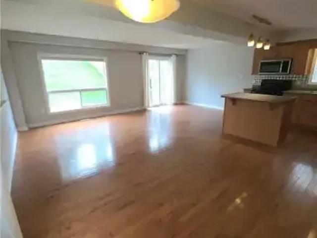 House 3 Bedroom For Rent London ON 2500 ES105135794