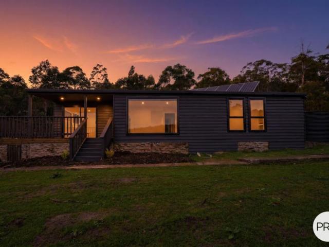 House 3 Bedroom For Rent LACHLAN TAS ES105944931