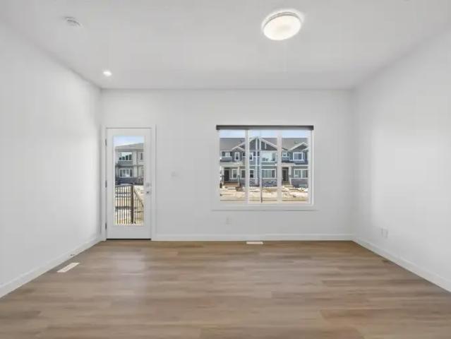 House 3 Bedroom For Rent Leduc AB 2299 ES103060469