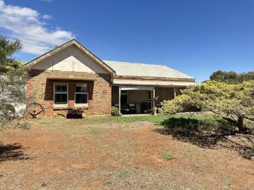 House 3 Bedroom For Rent Mount Bryan SA 279000 ES101909442