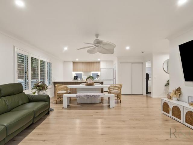 House 3 Bedroom For Rent Mountain Creek QLD ES102720912