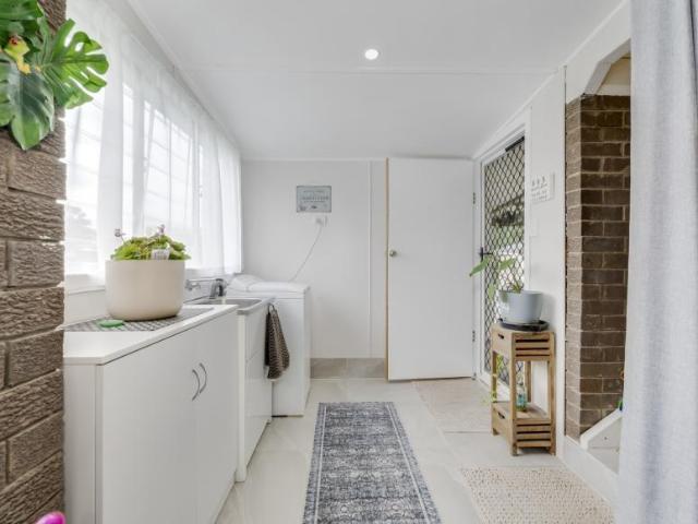 House 3 Bedroom For Rent MONTO QLD ES104952522