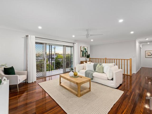 House 3 Bedroom For Rent Mansfield QLD ES101583288