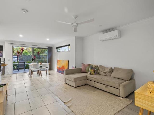 House 3 Bedroom For Rent Maroochydore QLD ES104474018