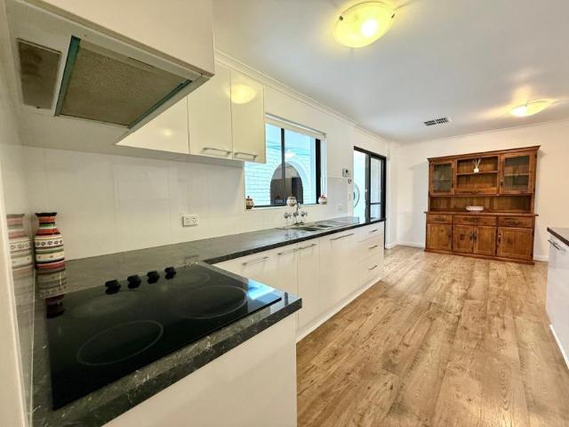 House 3 Bedroom For Rent Millicent SA 450 ES106099769