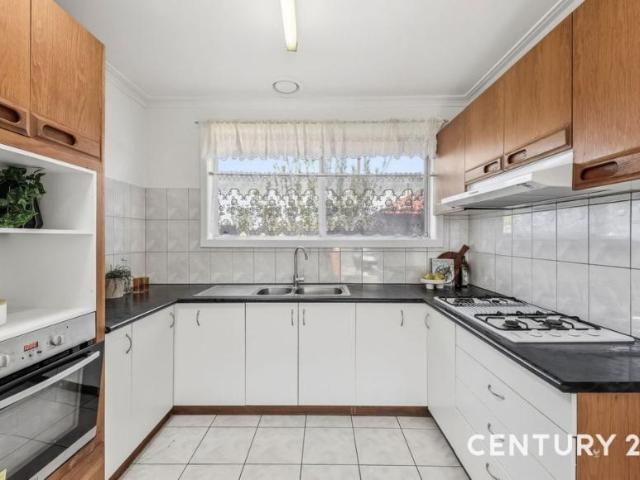 House 3 Bedroom For Rent Noble Park ES105706879