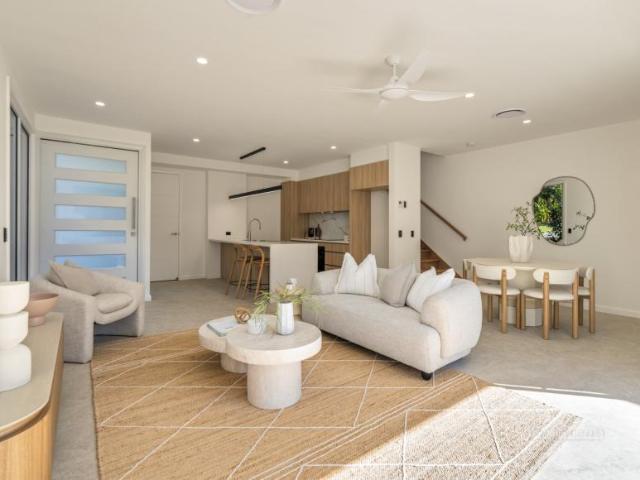 House 3 Bedroom For Rent Noosa Heads QLD ES103882479