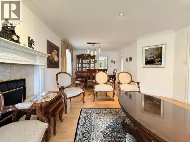 House 3 Bedroom For Rent North Vancouver BC 4700 ES105327116