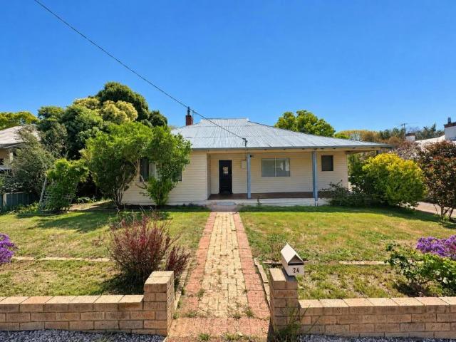 House 3 Bedroom For Rent Narrogin WA ES105932166