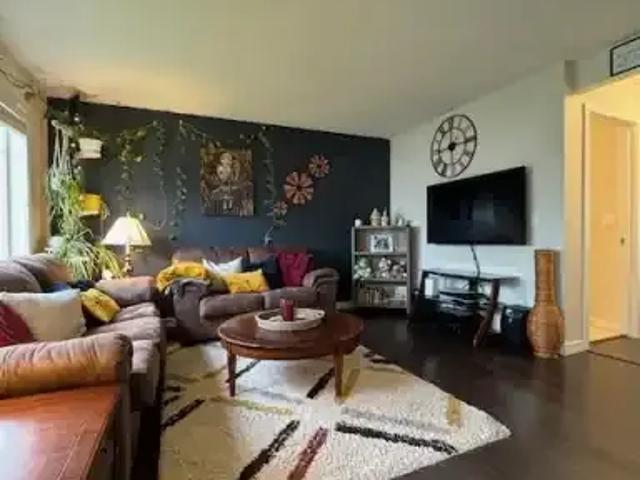 House 3 Bedroom For Rent Saskatoon SK 2400 ELS104142951