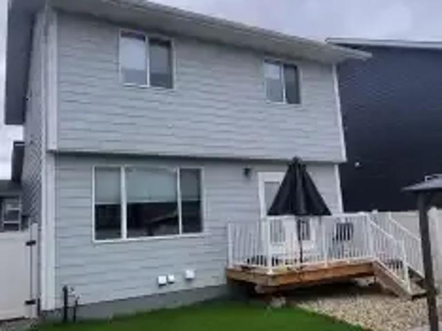 House 3 Bedroom For Rent Saskatoon SK 2800 ES105505698