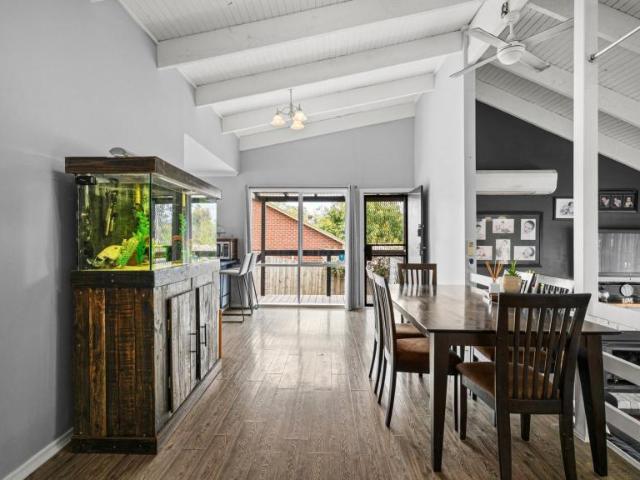 House 3 Bedroom For Rent Seville VIC ES105995624