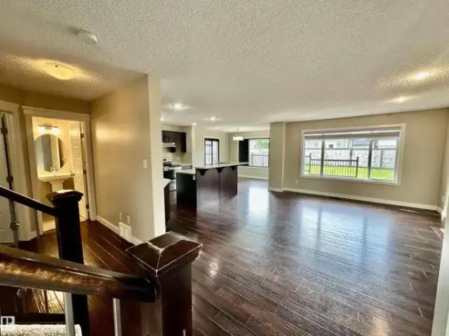 House 3 Bedroom For Rent Sherwood Park AB 2700 ES105269549