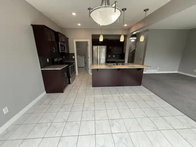 House 3 Bedroom For Rent Sherwood Park AB 2850 ES104401674