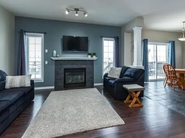 House 3 Bedroom For Rent Sherwood Park AB 2945 ES105580879