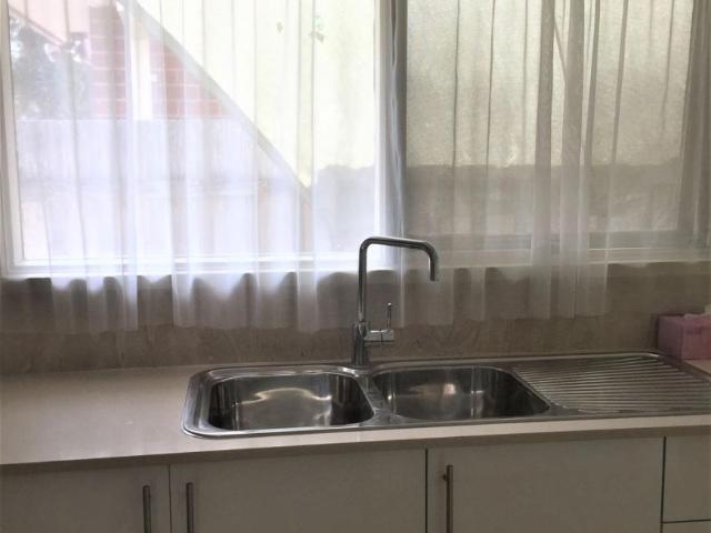 House 3 Bedroom For Rent Springvale, VIC ES105605953