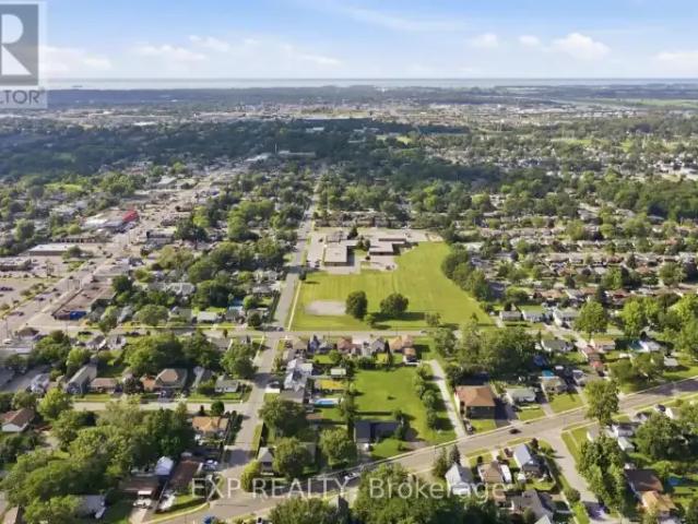House 3 Bedroom For Rent St. Catharines ON 2150 ES104106837