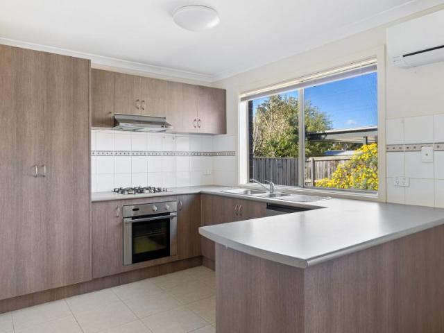 House 3 Bedroom For Rent Sunbury VIC 490 ELS105034234