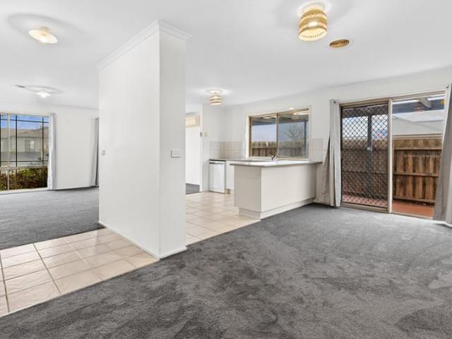 House 3 Bedroom For Rent Sunbury VIC 515 ELS103588092