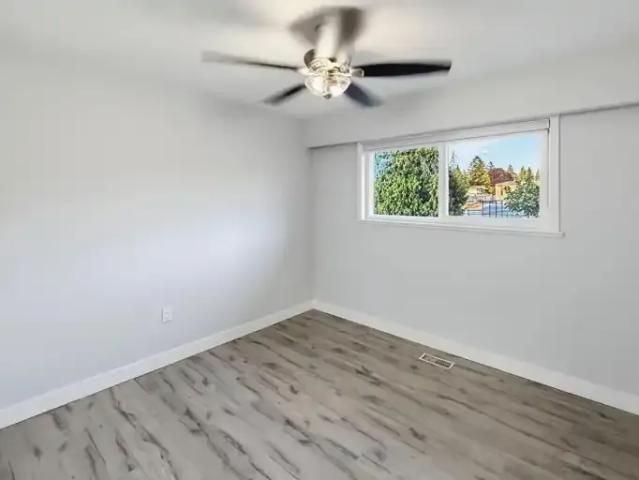 House 3 Bedroom For Rent Surrey BC 2600 ES105118970