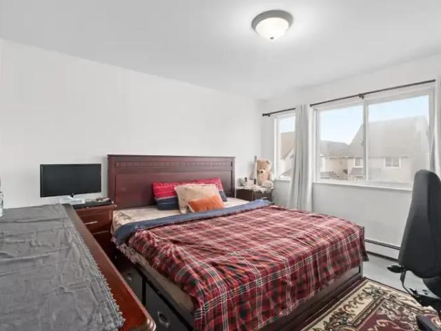 House 3 Bedroom For Rent Surrey BC 2800 ES105118881