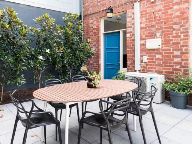 House 3 Bedroom For Rent Parkville VIC 1200 ELS104684501