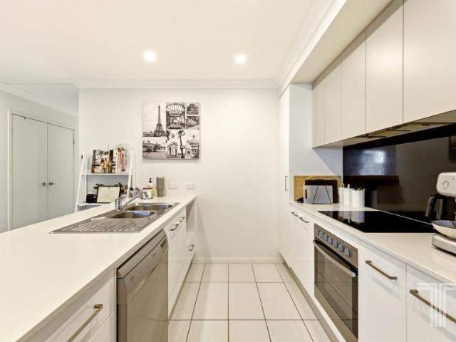 House 3 Bedroom For Rent Pimpama QLD ES101583283