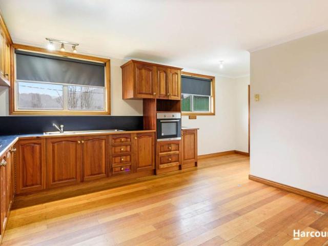 House 3 Bedroom For Rent Queenstown TAS 300000 ES106179456