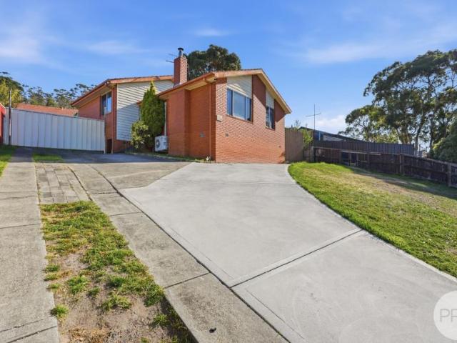House 3 Bedroom For Rent ROKEBY TAS ES105945063