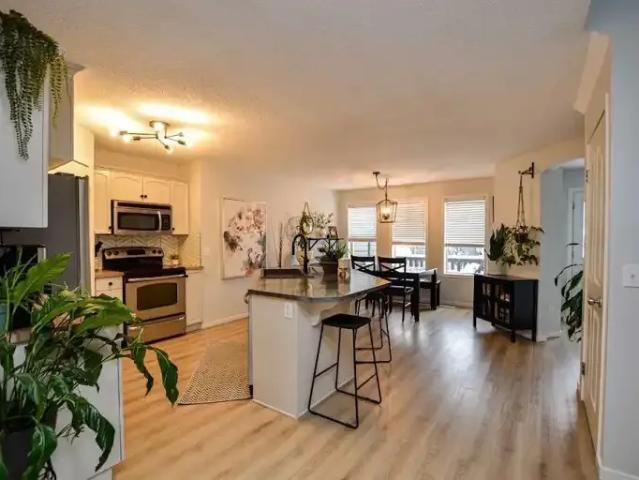 House 3 Bedroom For Rent Red Deer AB 2470 ES105309326