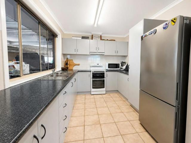 House 3 Bedroom For Rent Renmark SA 612000 ES105933049