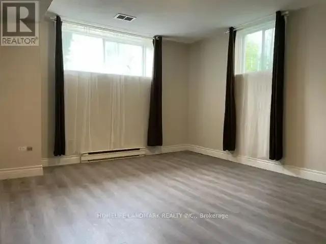 House 3 Bedroom For Rent Richmond Hill ON 1650 ES103594527